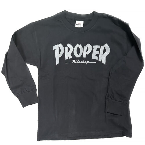 Long sleeve black shirt with grey thrasher logo
